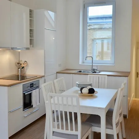 Arembault Apartment *